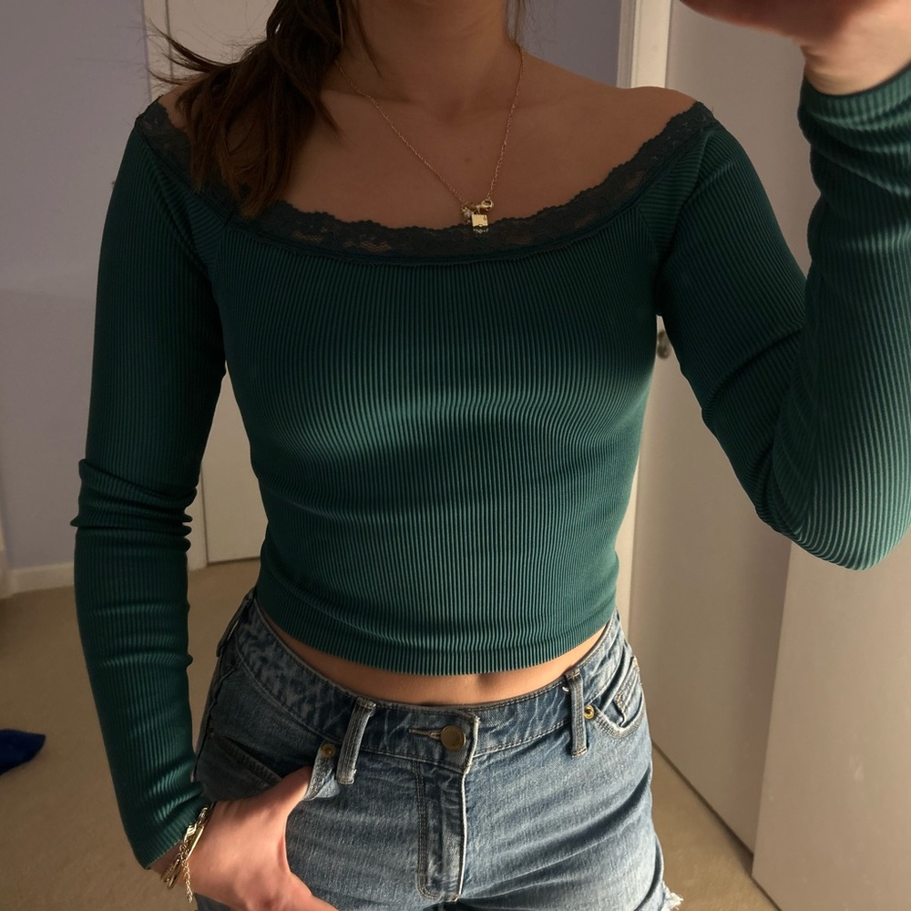Women's Green Lace Trim Ribbed Top
